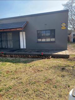 Vaal Home near Aquadome - 6