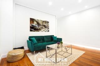 MyHouseSpain - Amplio y cómodo apartamento - 0