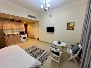 Elegant Studio Near Sahara Centre - Dubai Border - Sharjah - 7