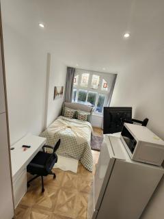 Deluxe Double Room with Private Bathroom and Garden - 7