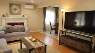 Entire house with 3 rooms - 9