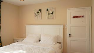 Entire house with 3 rooms - 4