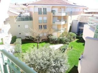 T2 Port Frejus Grand Garage Prive - 1