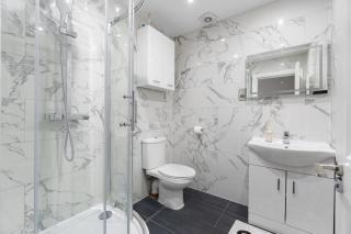 2 Bedroom house,BrownhillRd SE6 - 4