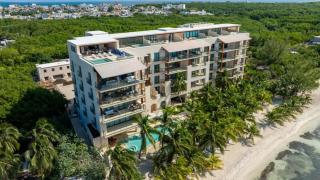 Beachfront Family Retreat - Peace & Comfort - 2