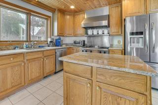 On-Site Trails and Private Beach! Lake Huron Retreat - 4