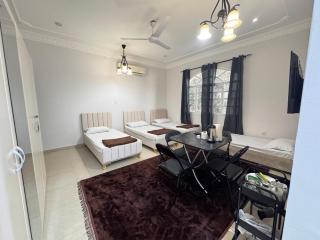 Muscat Guesthouse 3 All Private Ensuite Rooms - 8