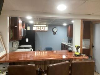 Pet Friendly 2BR • King+Queen • Full Kitchen - 3