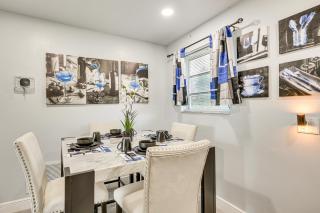 3 Mi to Port Everglades: Modern Getaway w/ Yard - 3