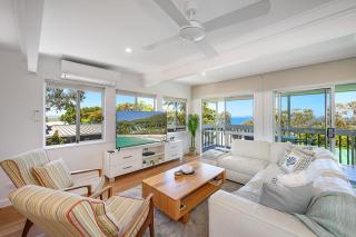 Noosa Escape 2BR Ocean Views, Walk to Beach - 7