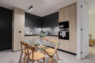 Comfort & Style 2BR Las Condes Apt perfect for 5 - 4