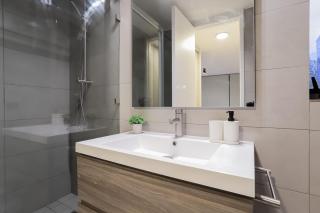 Comfort & Style 2BR Las Condes Apt perfect for 5 - 2