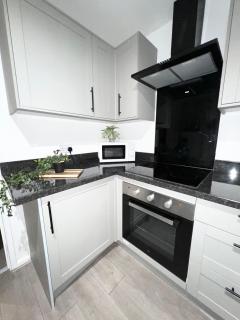 Modern 3 Bed - 3
