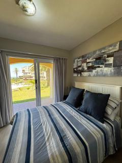 Seafearer 1, Port Stfrancis - 7