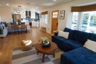 Sunset View home 2 min walk to beach parking - 7