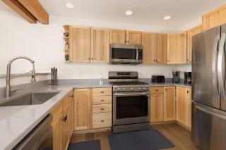 Saddle Ridge Townhome - Unit J3 - 4