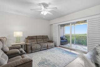 Oceanwalk 17-303 - 3
