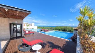 Grand Fifty Suites - 0