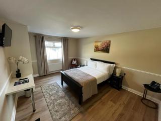 Whitegates Hotel - 8