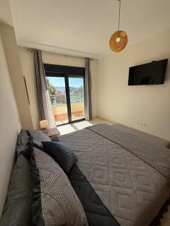 Tanger Sunny Terrace Apartment - 7