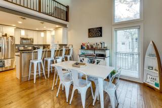 Waterfront Family Getaway in Lake Ozark with Dock - 3