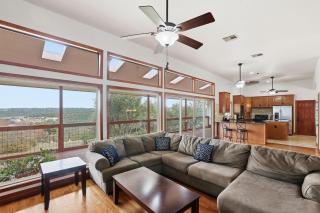 4BR Leander Retreat with Hot Tub & Views home - 9