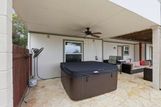 4BR Leander Retreat with Hot Tub & Views home - 6