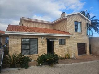 Lanica Beach House - 6