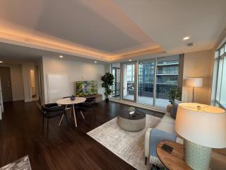 Waterfront 1 BR corner unit - 6 appliances & gym - 9