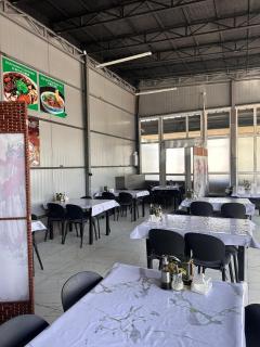 Частный дом с отдельными квартирами - 1