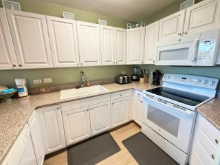 Seacrest Villa Oceanfront Resort 2 bed 2 bath steps to the beach - 1