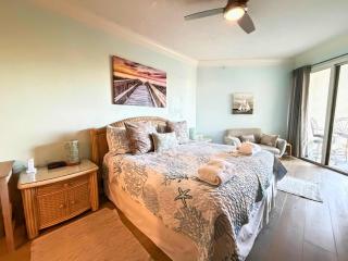 Seacrest Villa Oceanfront Resort 2 bed 2 bath steps to the beach - 7