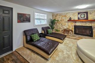 2 Mi to Cocoa Riverfront Park Home with Patio! - 2