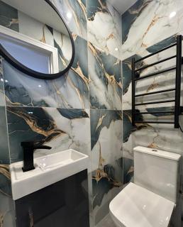 4 Modern NEW Mini Studio Room with Parking, Wi-Fi - 4