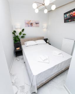 Modern City Nest Kanari - Stylish Apartment with Balcony & Fast WiFi - 6