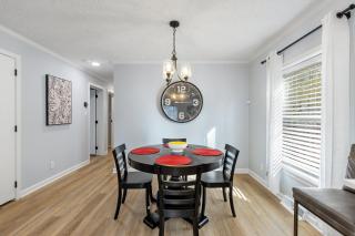 Luxe Cottage - South Chesterfield - 7