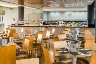BQ Andalucia Beach Hotel - 3