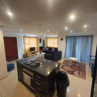 Mufasa's Executive Group Cottage - 2