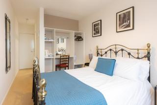 The Hawk & Buckle Inn - 3