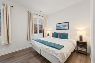 Stylish 3BR Gem in Prime Location - 7