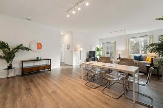 Modern 3BR Near McCormick & South Loop - 2