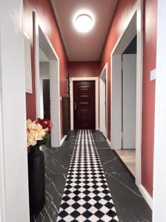 Moderne Altbau Wohnung in entspannter Lage - 1