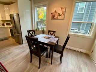 Ridge Pointe Retreat Your Victoria Hideaway - 8