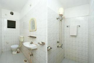 Hotel Blumoon Residency near Railway Station - Fully Air Condition Rooms- Best Premium Hotel - 1