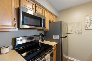 Riverfront Condo Near Downtown - 2