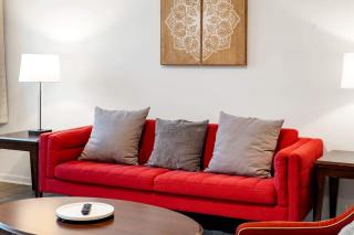 Spacious 3BR Urban Getaway w Gym - 2