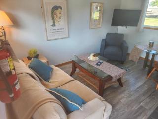 Lakeside Village Park Motel - 4