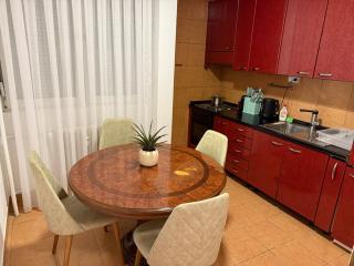 The Art Ceiling Loft at Main Square - 1