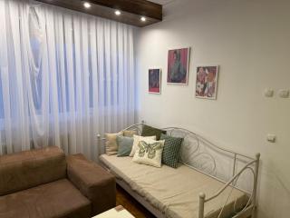 The Art Ceiling Loft at Main Square - 7