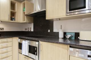 Welcoming 2BDR Riverside Retreat in Vauxhall - 9